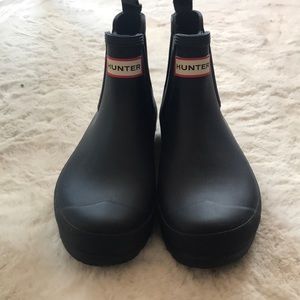 Hunter Chelsea Rain Boots Navy  size 7 SOLD